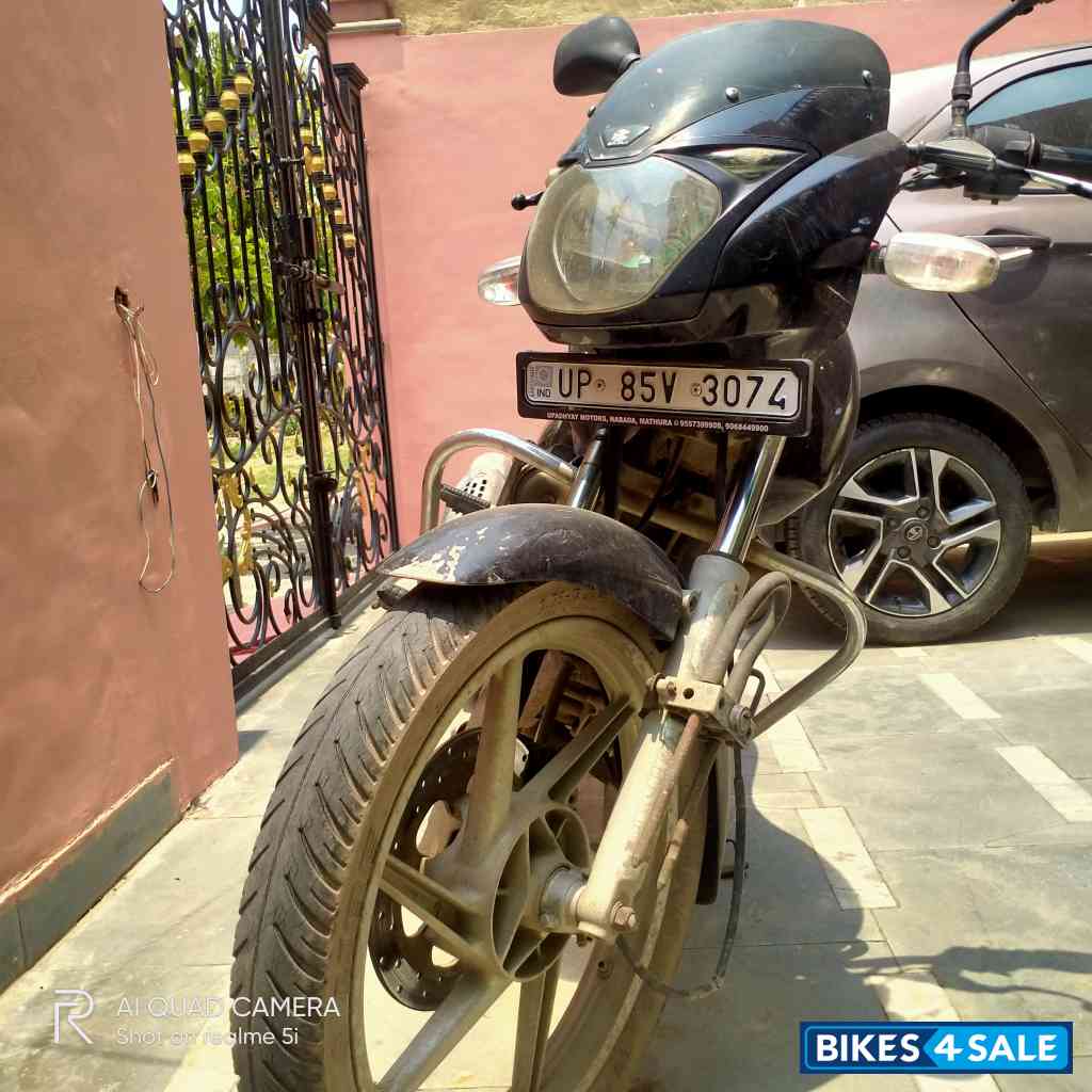 Black Bajaj Pulsar 150 DTSi