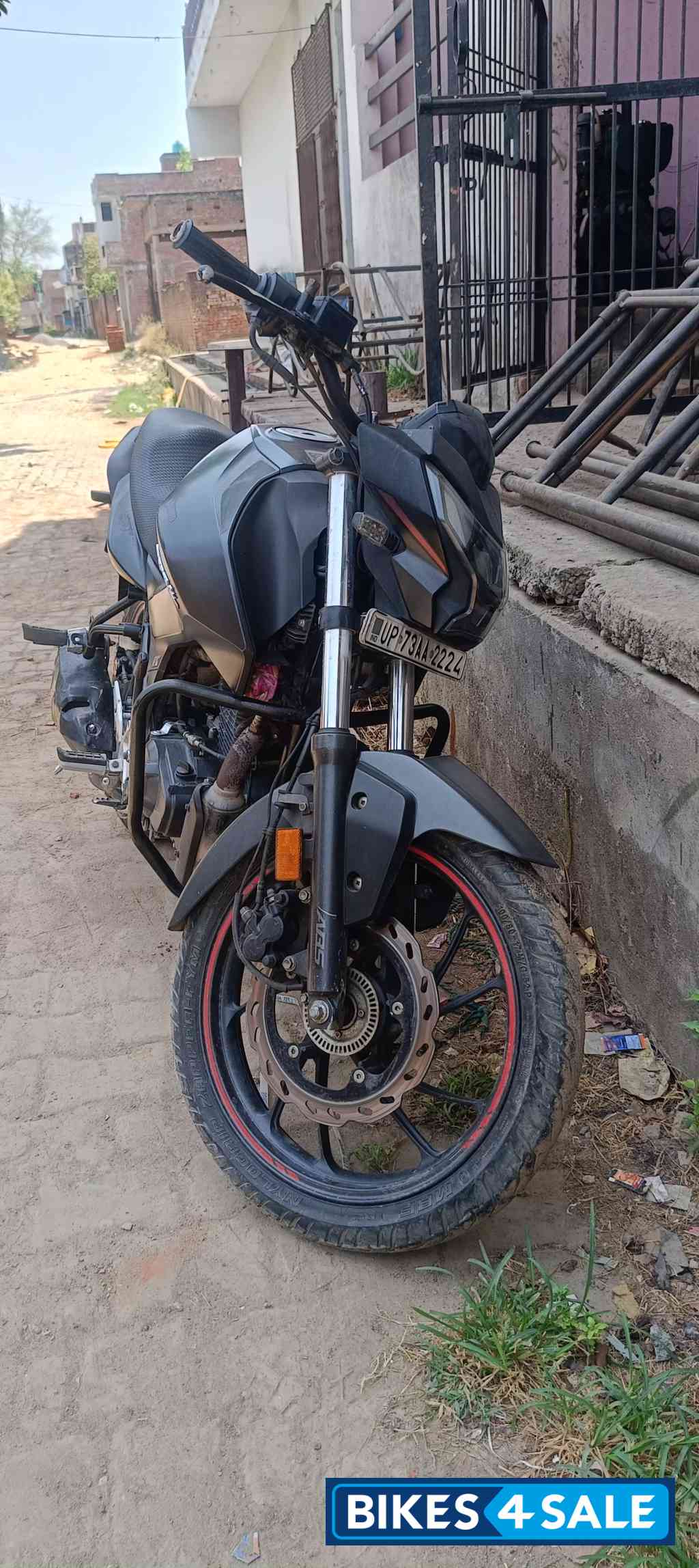 Hero Xtreme 160R Stealth Edition