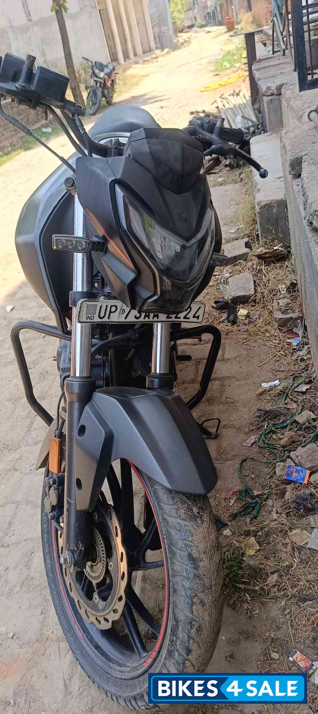 Hero Xtreme 160R Stealth Edition Hero Xtreme 160R Stealth Edition