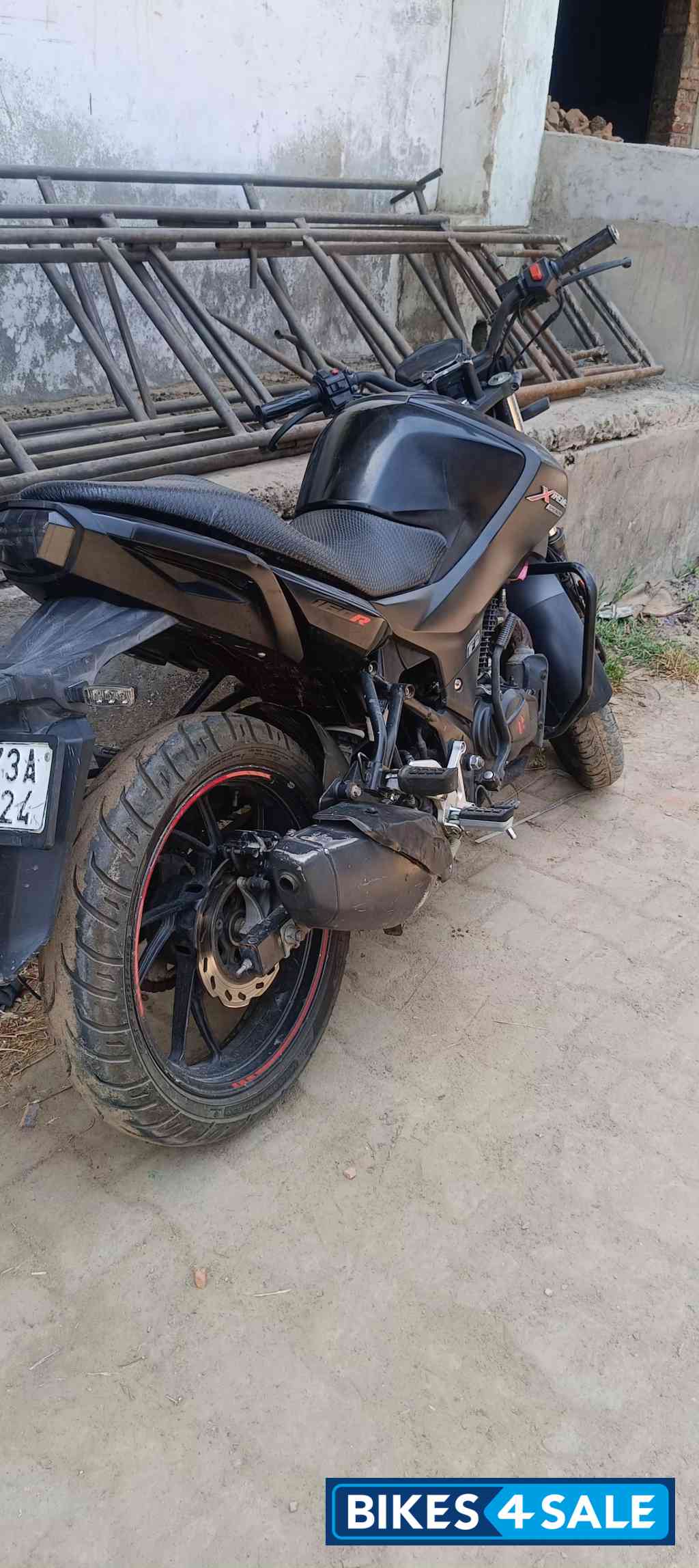 Hero Xtreme 160R Stealth Edition Hero Xtreme 160R Stealth Edition