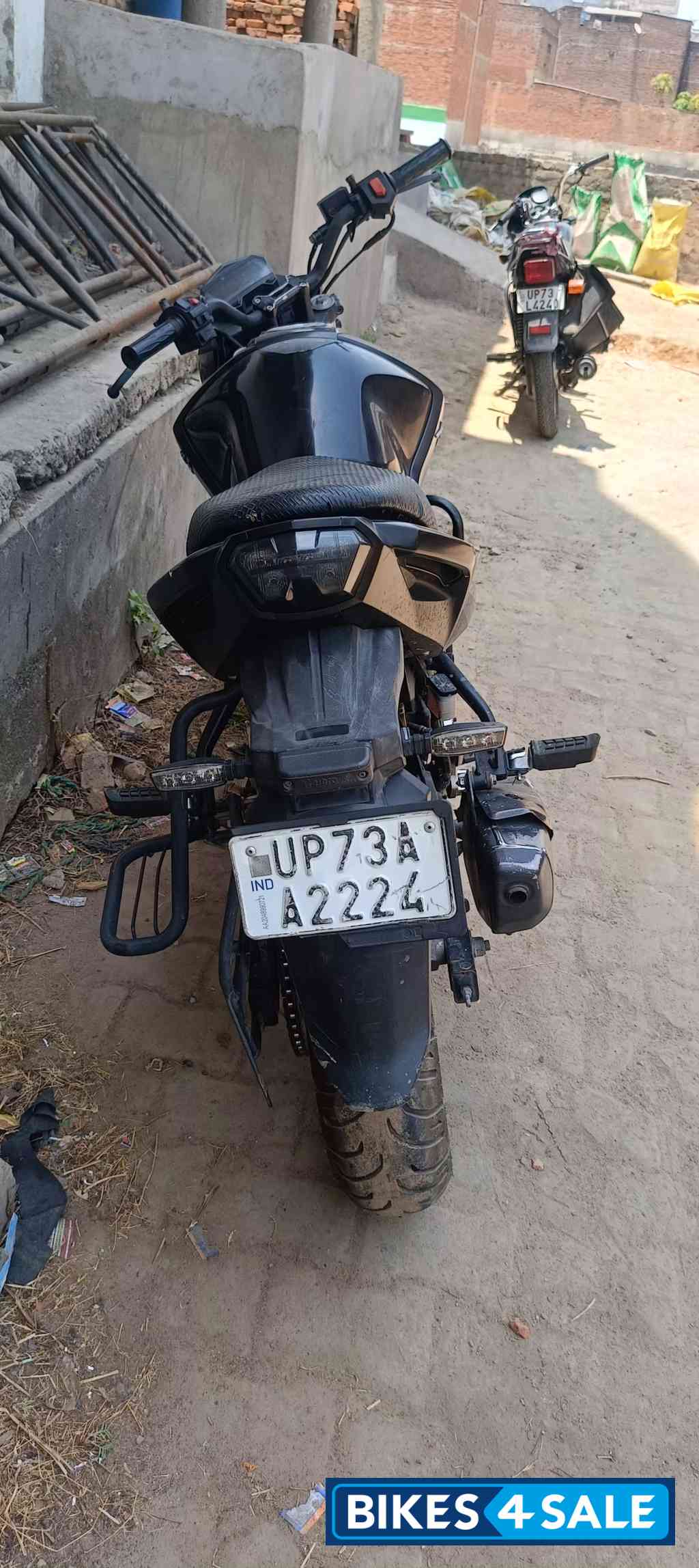 Hero Xtreme 160R Stealth Edition Hero Xtreme 160R Stealth Edition