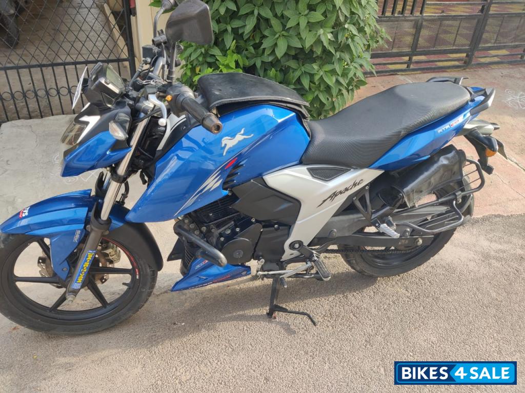 TVS Apache RTR 160 4V