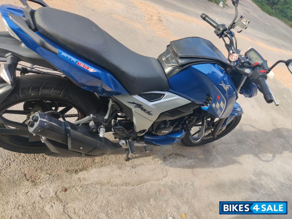 TVS Apache RTR 160 4V
