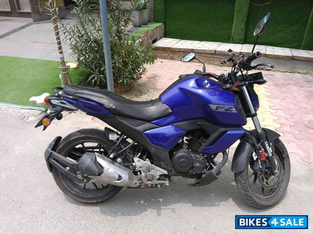 Yamaha FZ-S