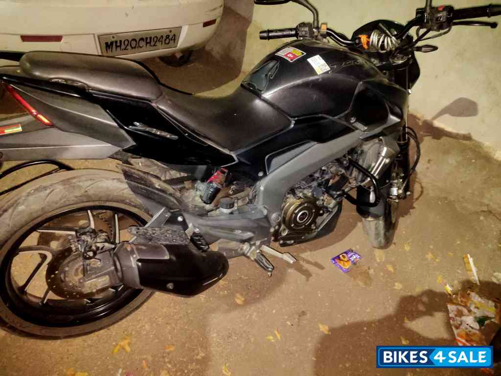 Bajaj Dominar 400 Disc