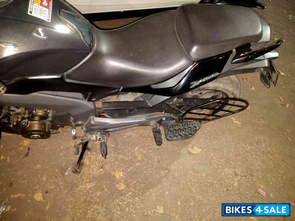 Bajaj Dominar 400 Disc