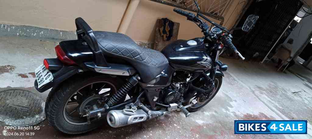 Black Bajaj Avenger Street 160 Black Bajaj Avenger Street 160