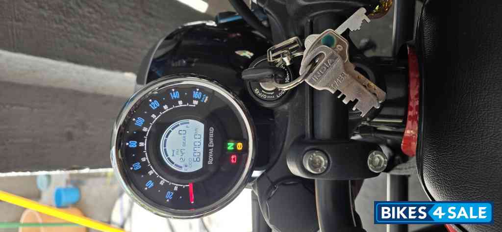 Red Royal Enfield Meteor 350 Fireball