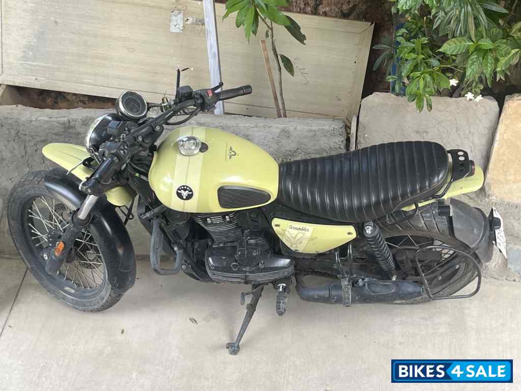 Yezdi Scrambler Single Tone