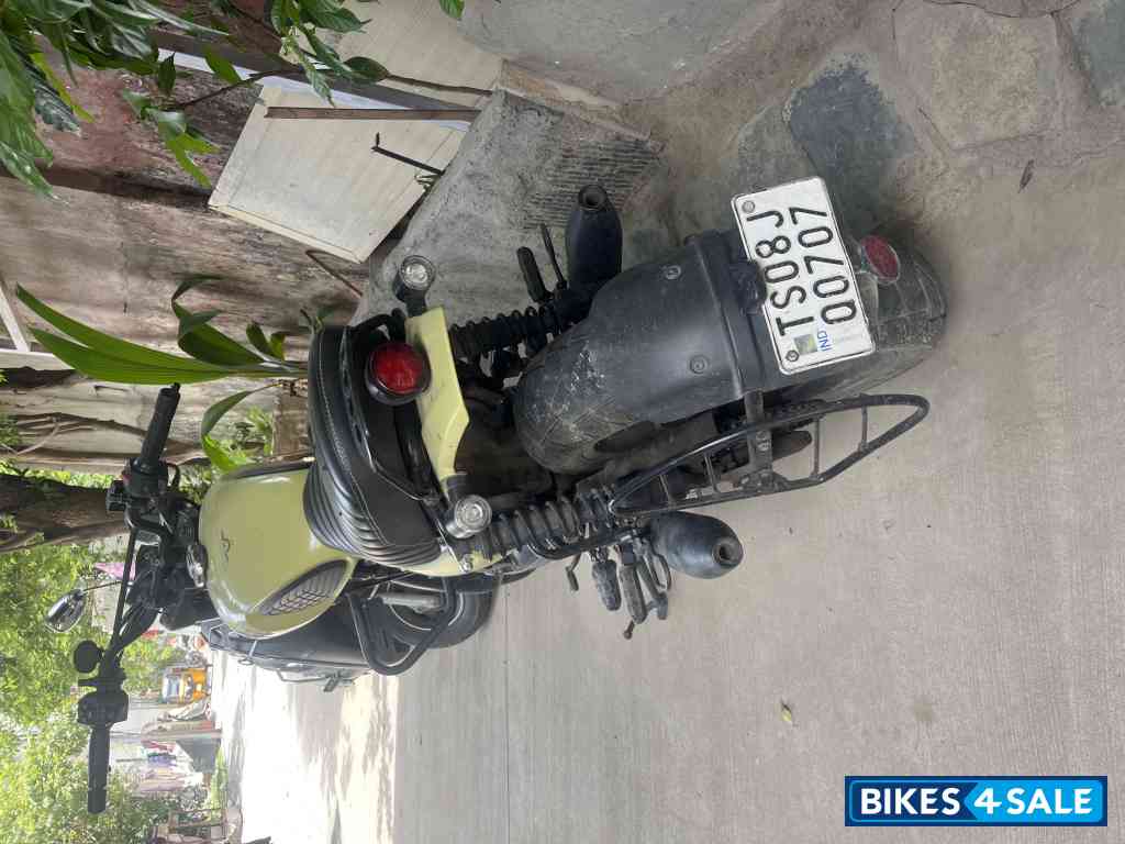 Yezdi Scrambler Single Tone