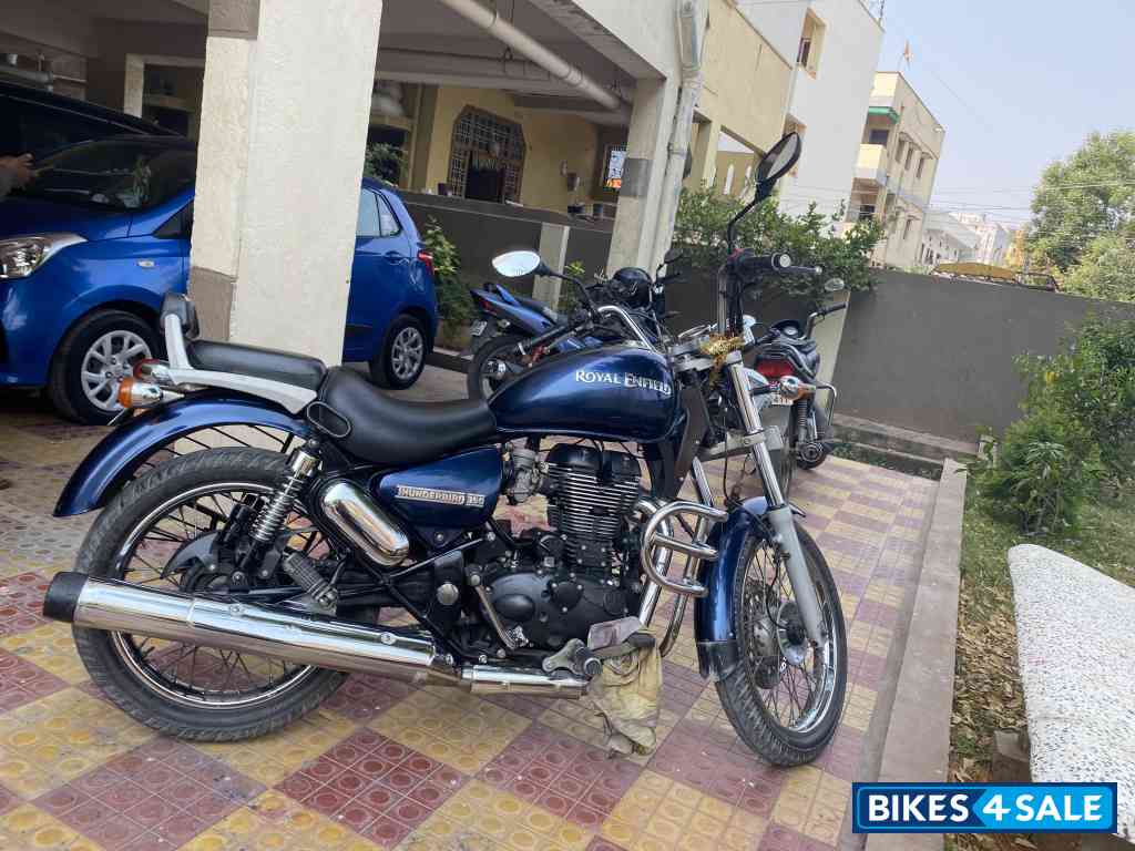 Blue Royal Enfield Thunderbird 350