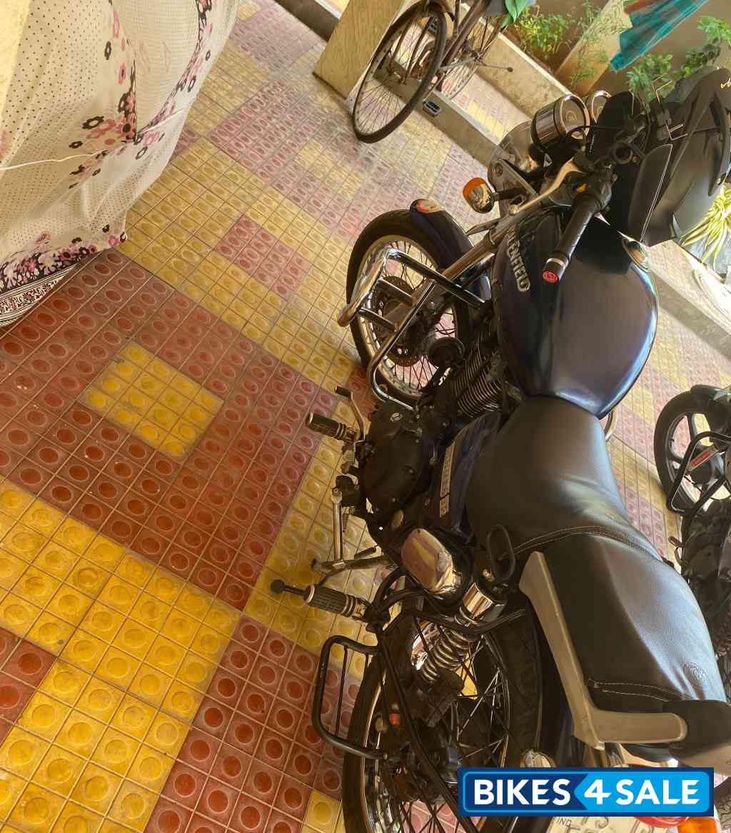 Blue Royal Enfield Thunderbird 350
