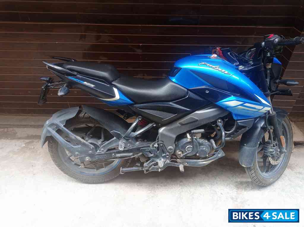 Beach Blue Bajaj Pulsar NS125 BS6