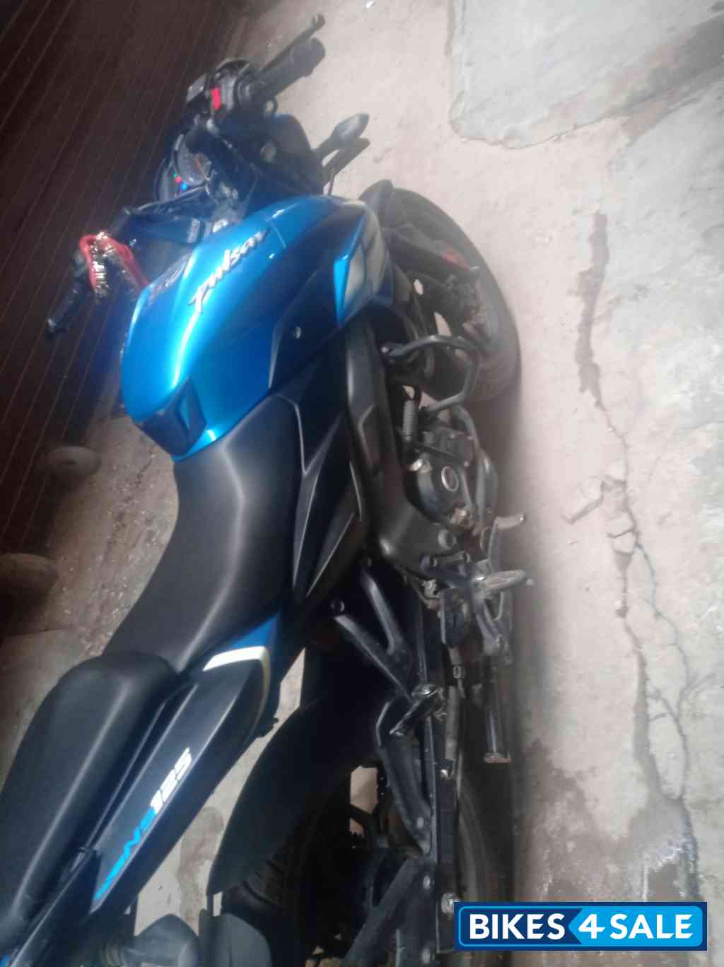 Beach Blue Bajaj Pulsar NS125 BS6