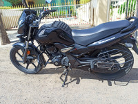 Black Honda Unicorn 160 BS6