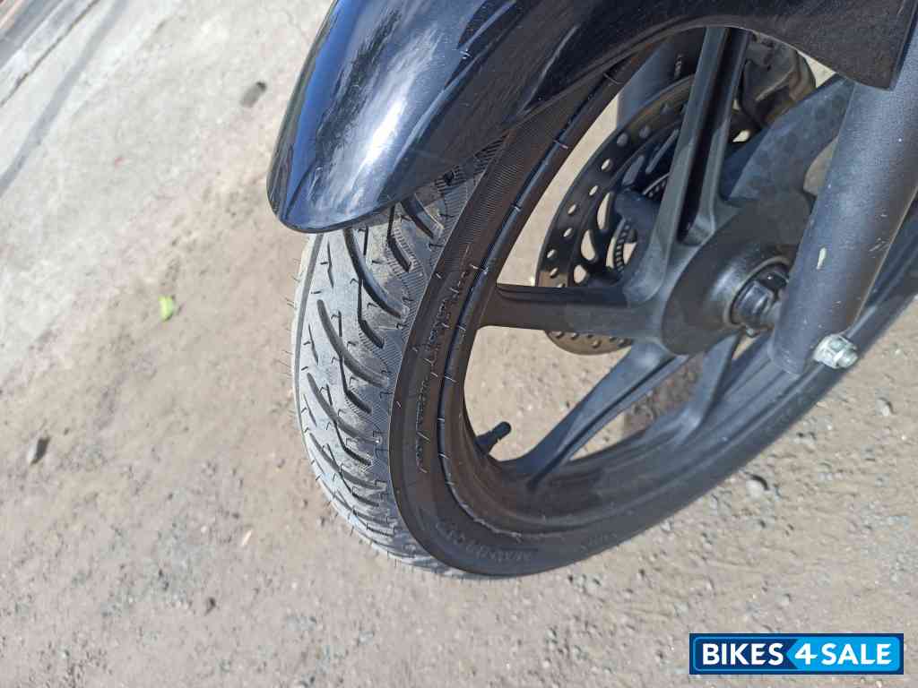 Black Honda Unicorn 160 BS6