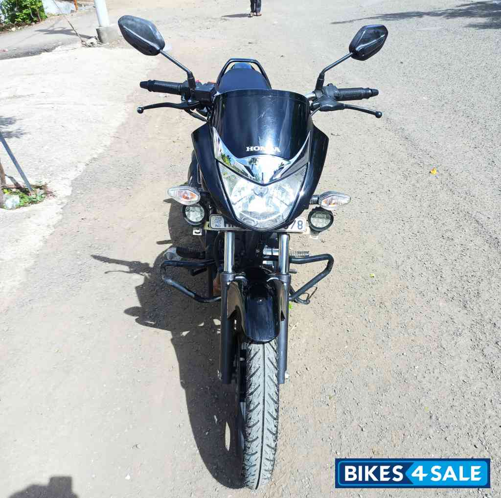 Black Honda Unicorn 160 BS6