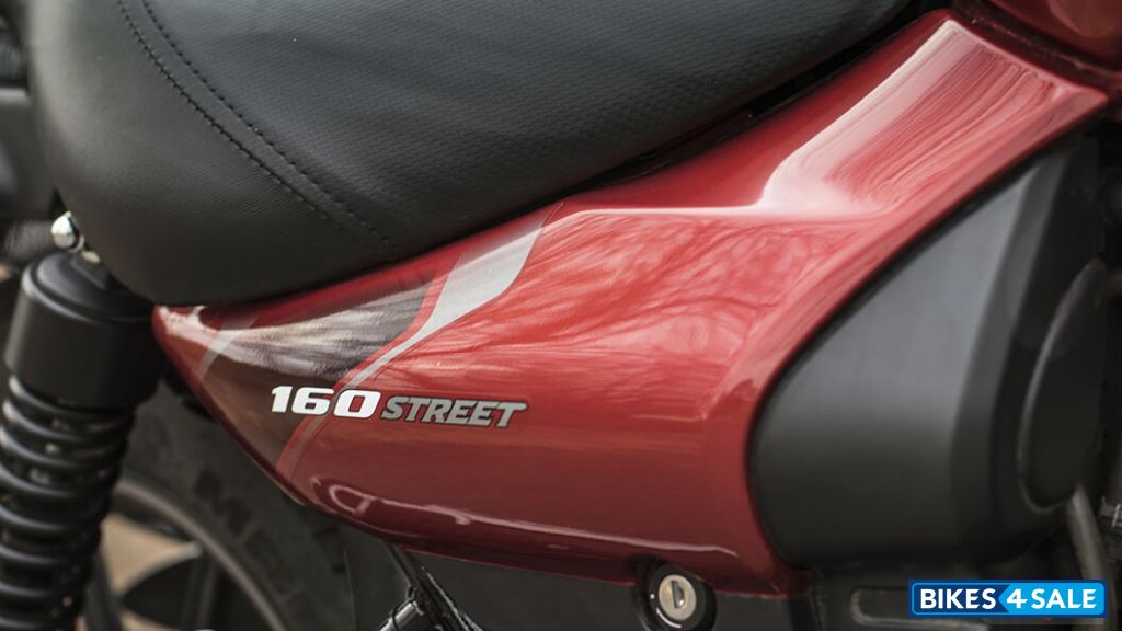 Fire Red Bajaj Avenger Street 160