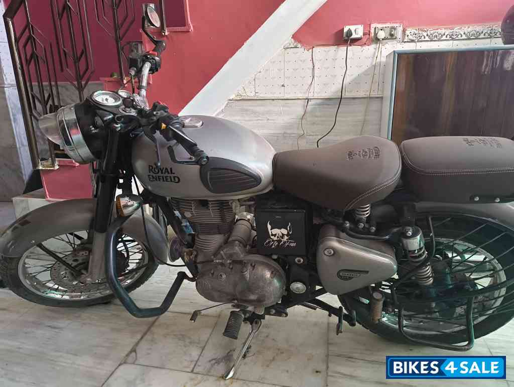 Royal Enfield Classic 350