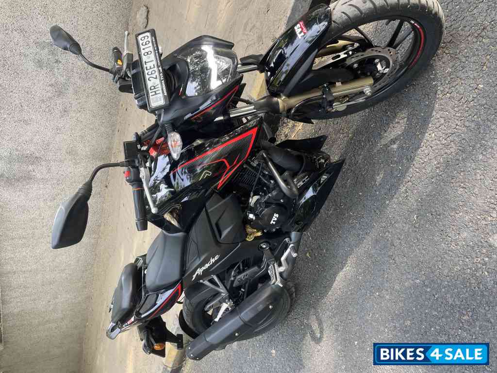 TVS Apache RTR 200 4V 2022