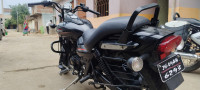 Bajaj Avenger Street 220
