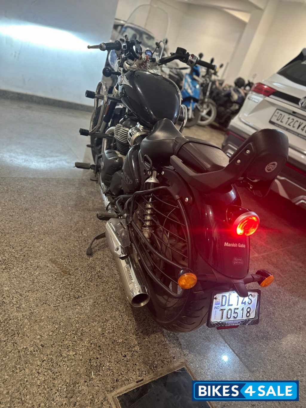 Black Royal Enfield Super Meteor 650