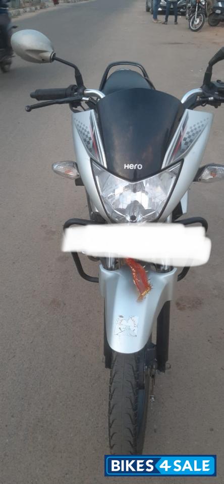 Grey Black Hero Glamour