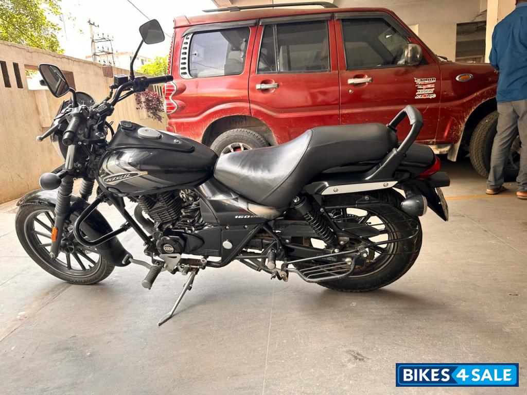 Bajaj Avenger Street 160 BS6