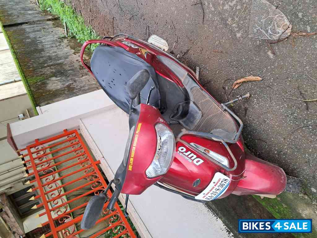 Derby Red Mahindra Duro DZ