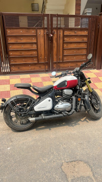 Jawa 42 Bobber Dual Channel ABS