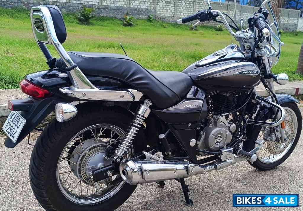 Bajaj Avenger Cruise 220