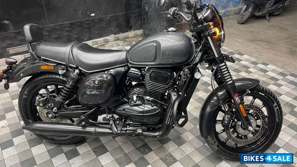 Smokey Grey Yezdi Roadster Smokey grey