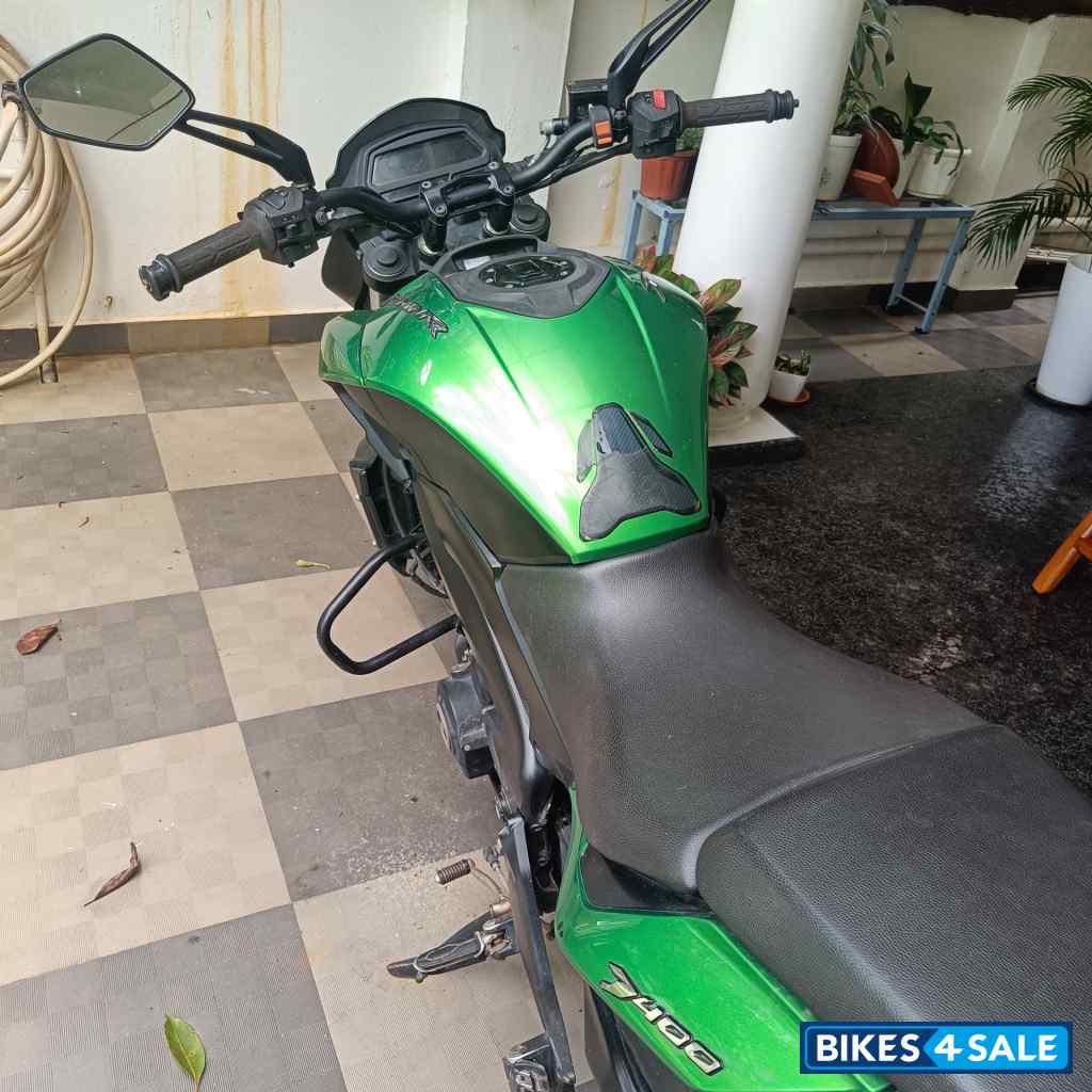 Bajaj Dominar 400