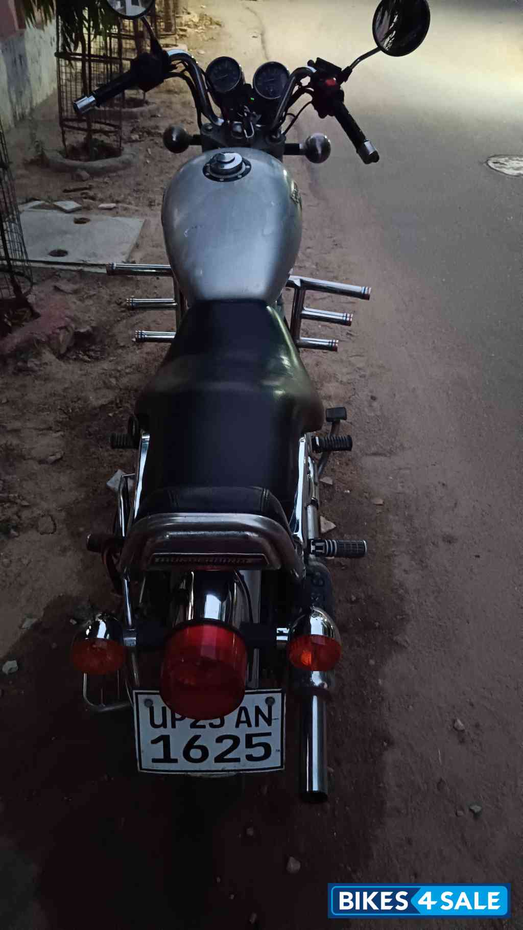 Royal Enfield Bullet 350 Twinspark