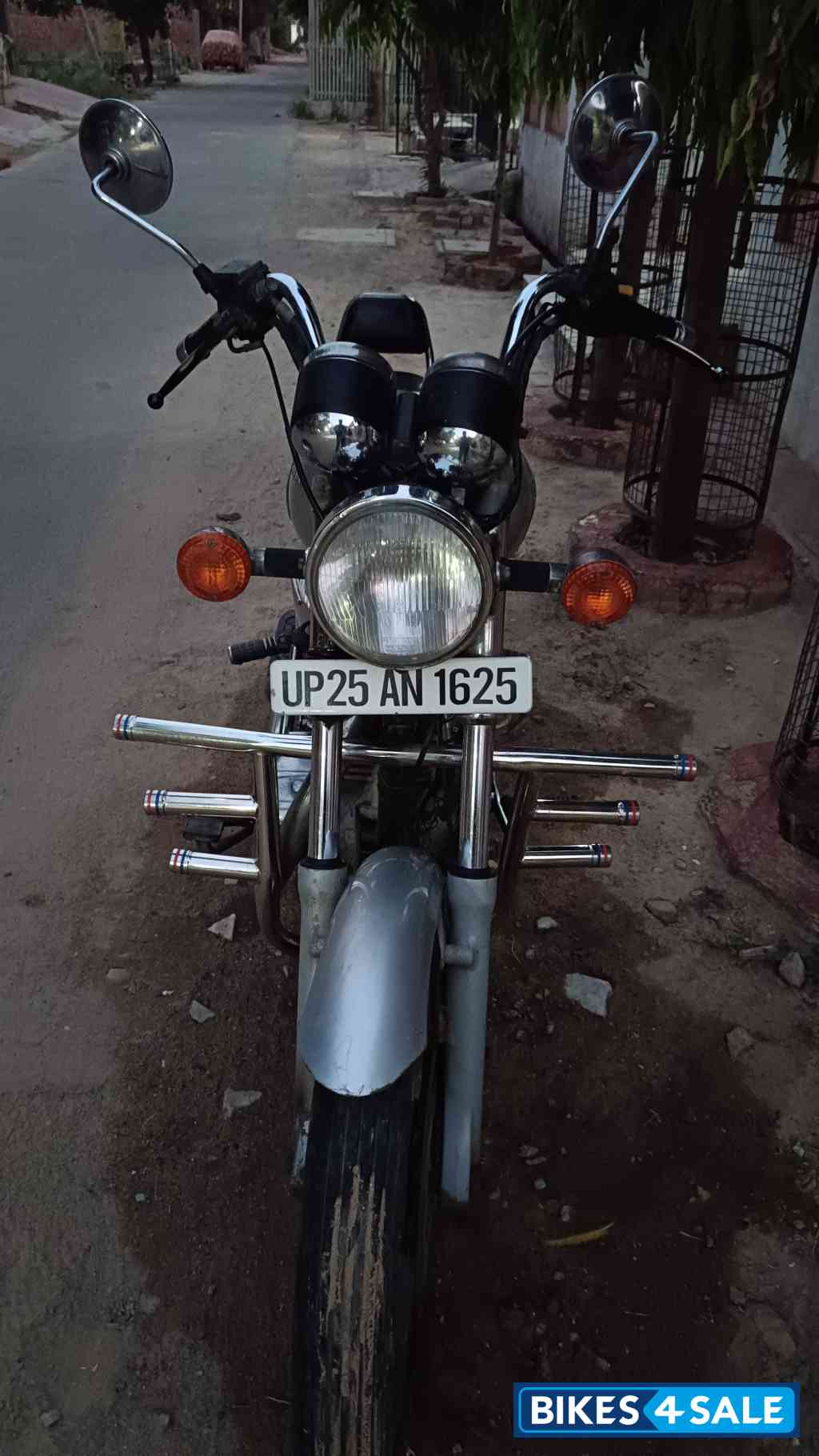 Royal Enfield Bullet 350 Twinspark
