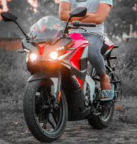 Red Bajaj Pulsar RS 200 BS6