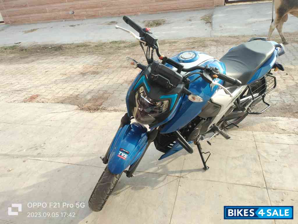 TVS Apache RTR 160 4V
