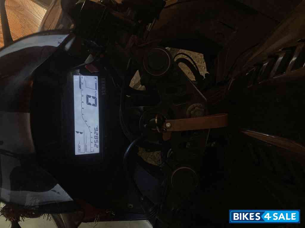 Black Yamaha YZF R15 V3 Black Yamaha YZF R15 V3