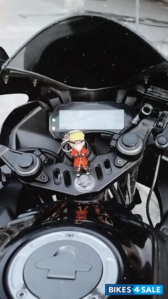 Black Yamaha YZF R15 V3 Black Yamaha YZF R15 V3