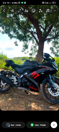 Black Yamaha YZF R15 V3