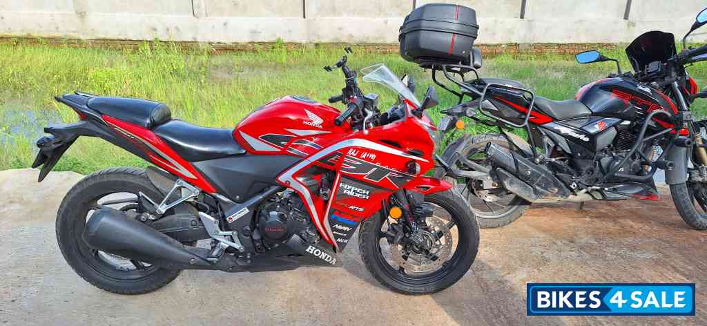 Honda CBR 250R ABS