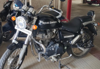 Black Royal Enfield Thunderbird 350