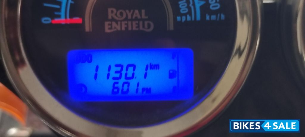 Black Royal Enfield Thunderbird 350 Black Royal Enfield Thunderbird 350