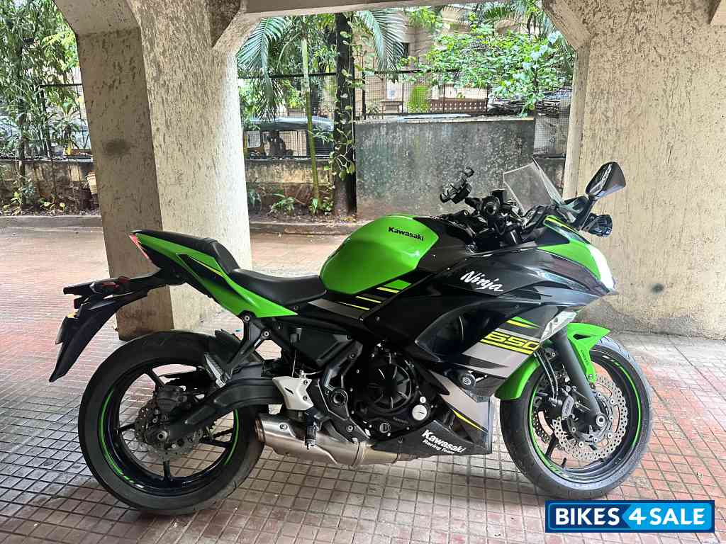 Green-black Kawasaki Ninja 650R