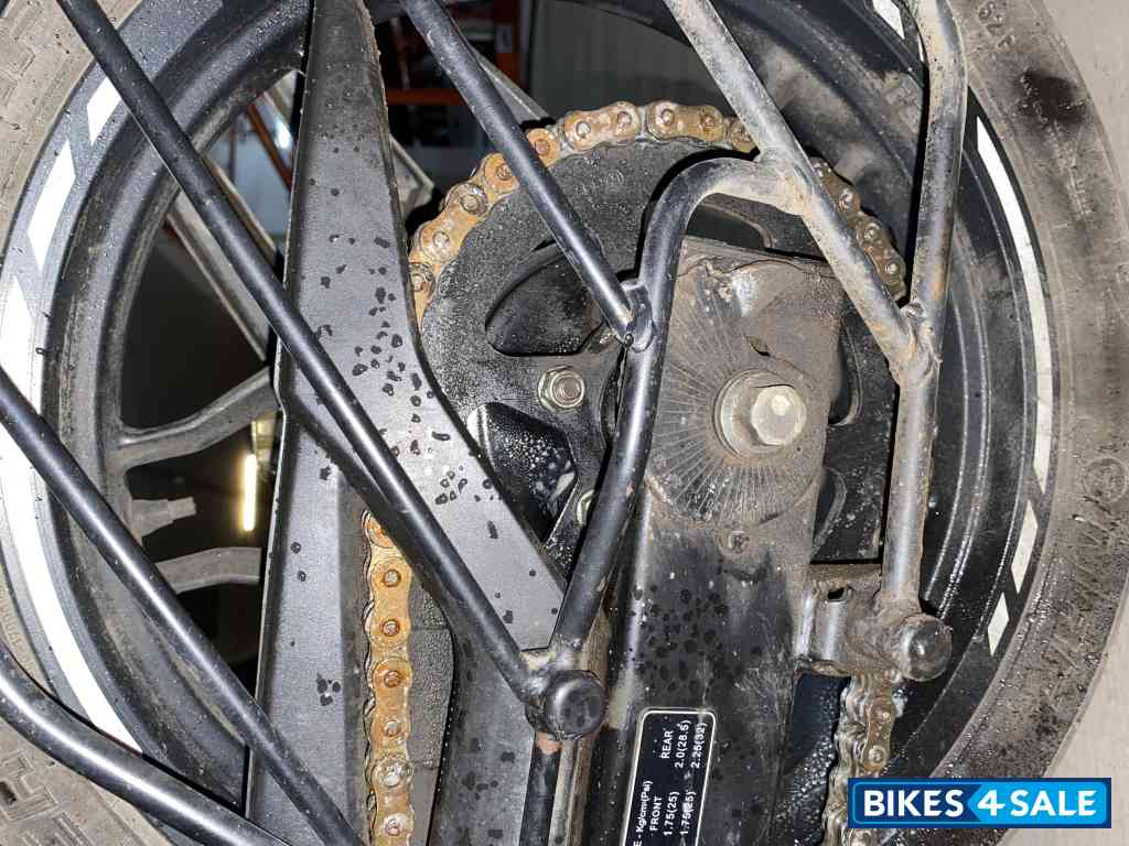 Black Bajaj Pulsar RS 200 BS6