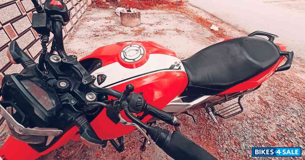 TVS Apache RTR 160 4V BS6
