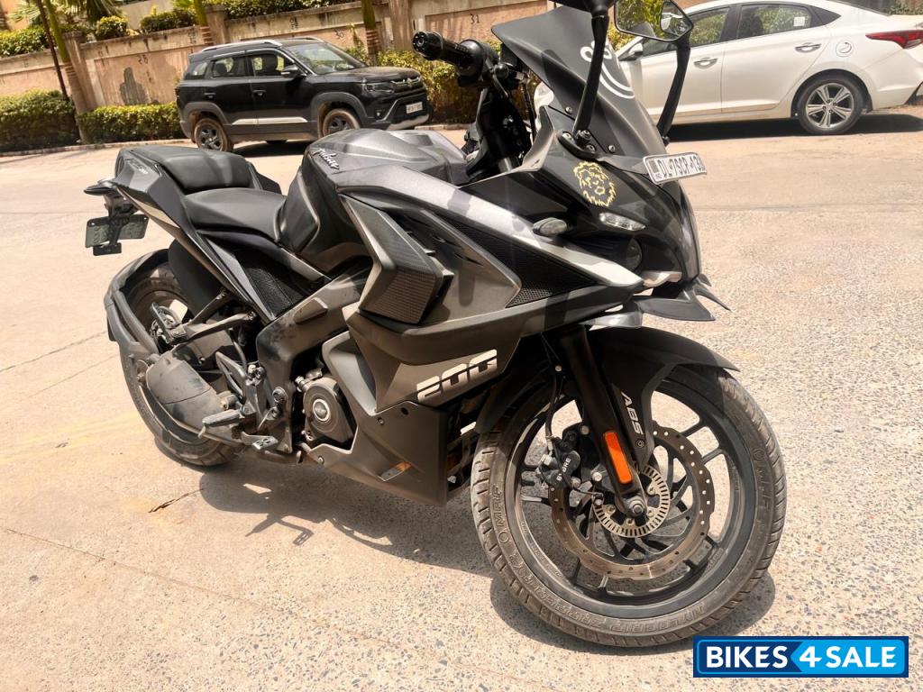 Bajaj Pulsar RS 200 Bajaj Pulsar RS 200