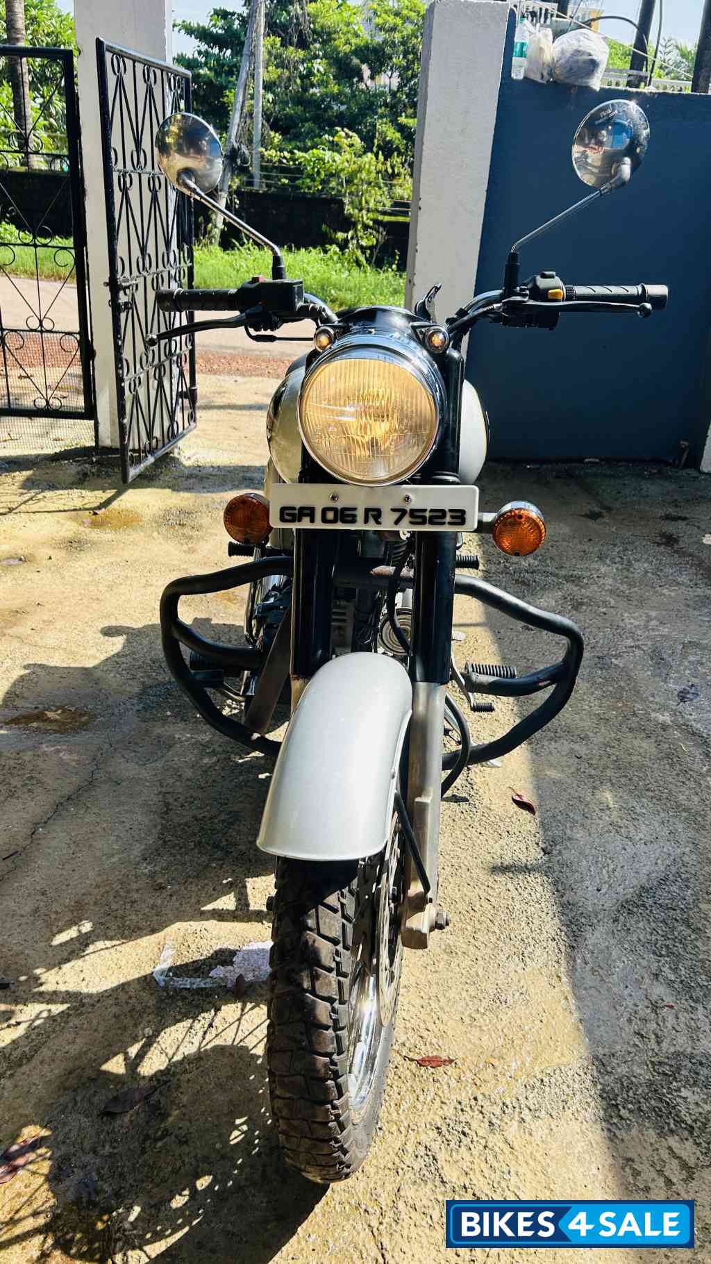 Silver Royal Enfield Classic 350