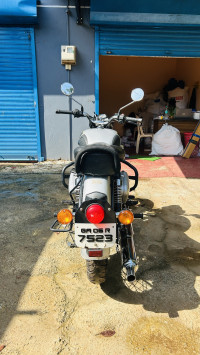 Silver Royal Enfield Classic 350