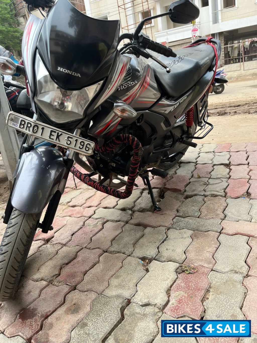 Grey Honda CB Shine SP